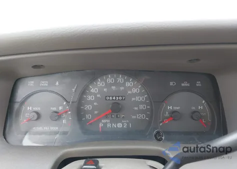 2001 Mercury Grand Marquis Gs z USA, uszkodzony, nr VIN 2MEFM74W91X645480